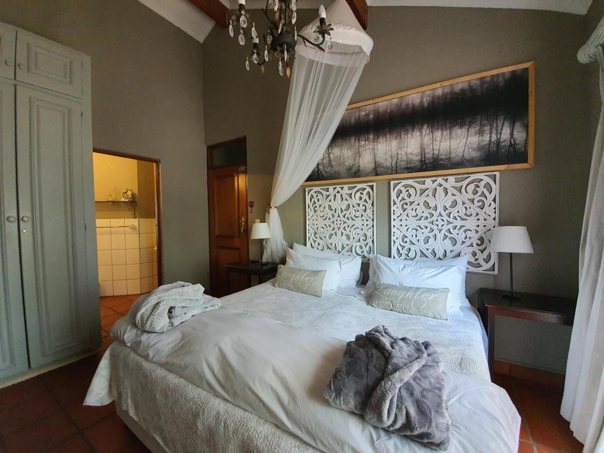 Waterhouse Guest Lodge - Indus Street พริทอเรีย ภายนอก รูปภาพ