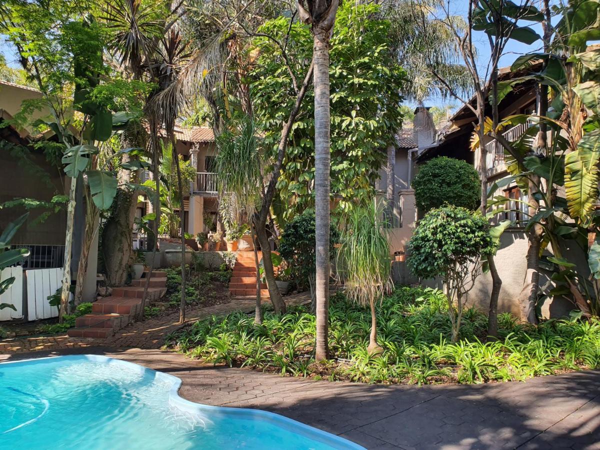 Waterhouse Guest Lodge - Indus Street พริทอเรีย ภายนอก รูปภาพ
