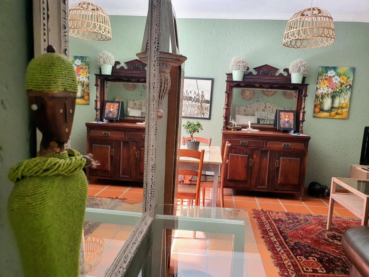 Waterhouse Guest Lodge - Indus Street พริทอเรีย ภายนอก รูปภาพ