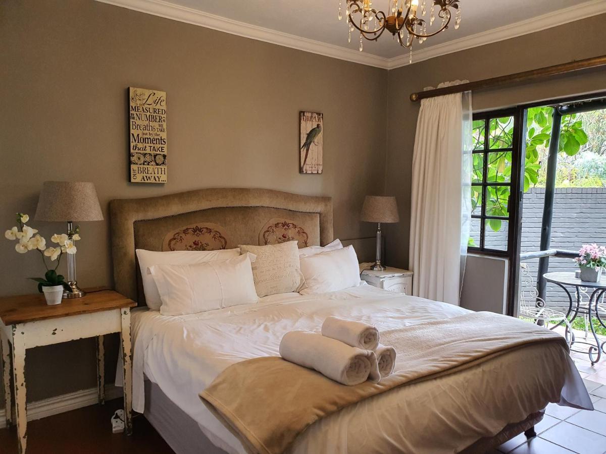 Waterhouse Guest Lodge - Indus Street พริทอเรีย ภายนอก รูปภาพ